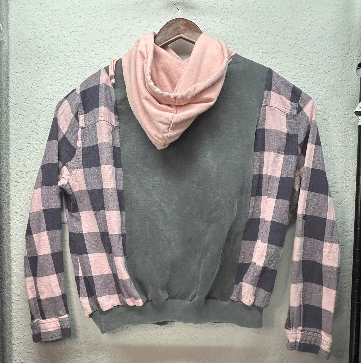 Upcycled/Reworked gray sweatshirt, combining soft pink and gray flannel & hood M-LG